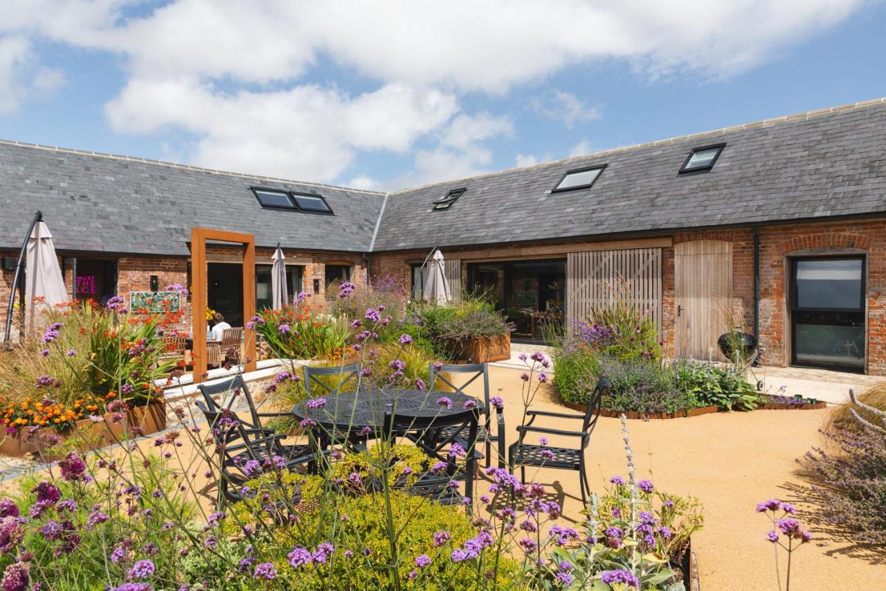 The Farm At Avebury Villa Marlborough Exterior foto